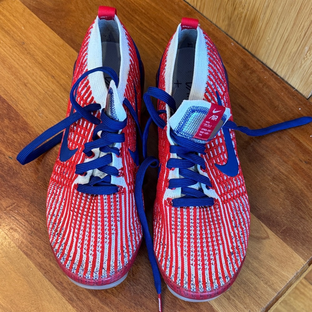 Nike vapormax Red and Blue Striped Sneakers worn once men’s size 8